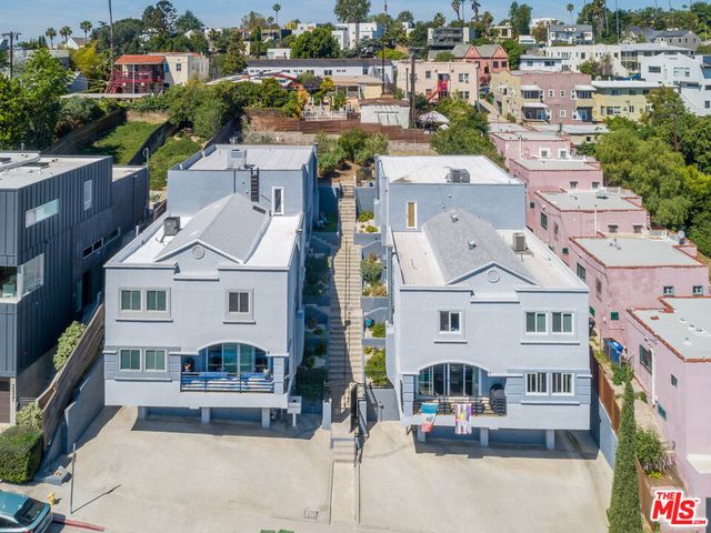 3247 Descanso Drive, Los Angeles, CA 90026