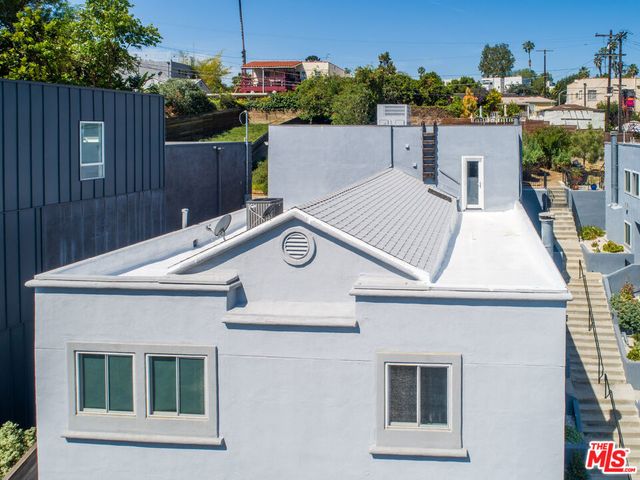 3247 Descanso Drive, Los Angeles, CA 90026