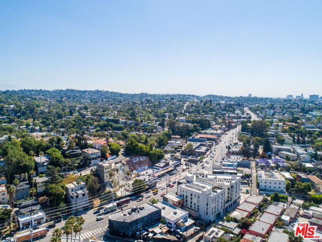 3247 Descanso Drive, Los Angeles, CA 90026