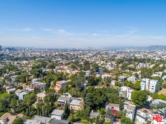 3247 Descanso Drive, Los Angeles, CA 90026