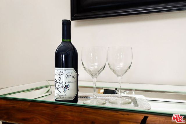 3247 Descanso Drive, Los Angeles, CA 90026