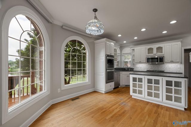 208 Lake Carmel Court, Huntsville, AL 35811