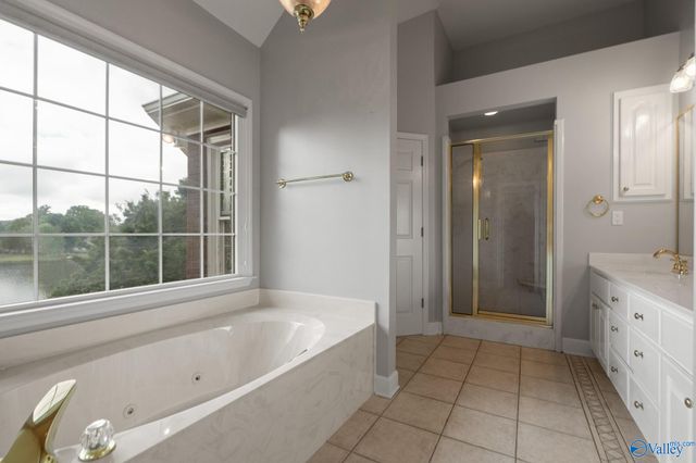 208 Lake Carmel Court, Huntsville, AL 35811