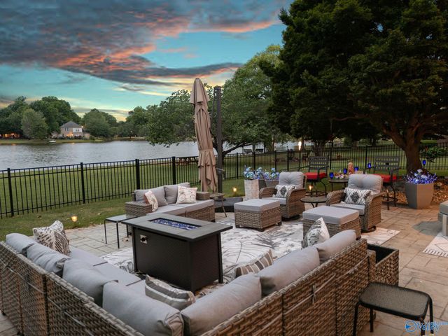 208 Lake Carmel Court, Huntsville, AL 35811