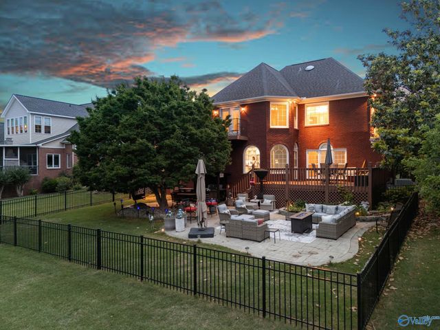 208 Lake Carmel Court, Huntsville, AL 35811