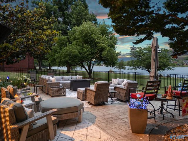 208 Lake Carmel Court, Huntsville, AL 35811