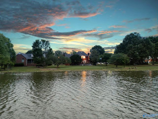 208 Lake Carmel Court, Huntsville, AL 35811