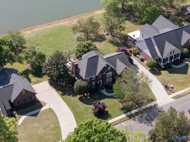 208 Lake Carmel Court, Huntsville, AL 35811