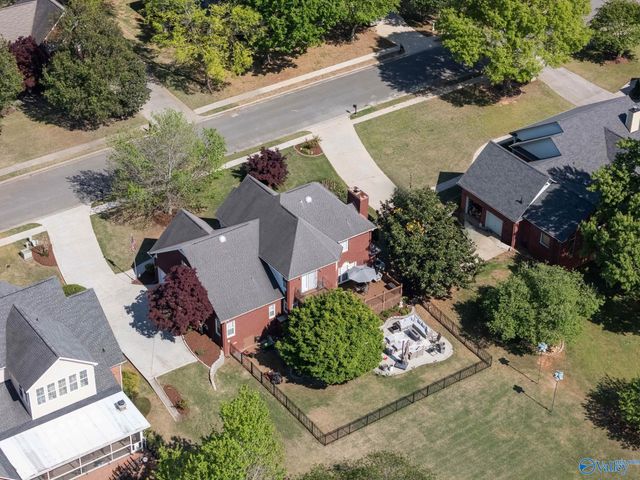 208 Lake Carmel Court, Huntsville, AL 35811