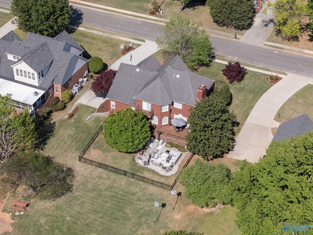 208 Lake Carmel Court, Huntsville, AL 35811