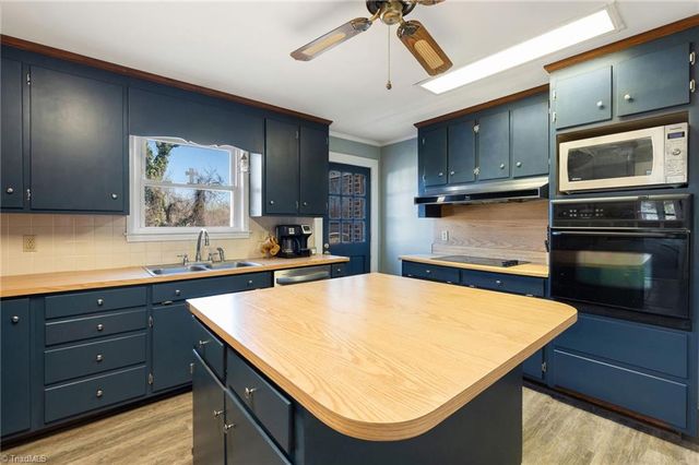 304 Springwood Road, Asheboro, NC 27205