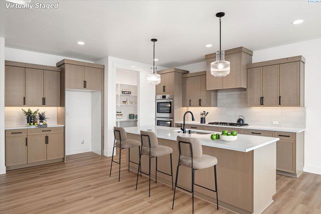 2385 Waterhill, Richland, WA 99352