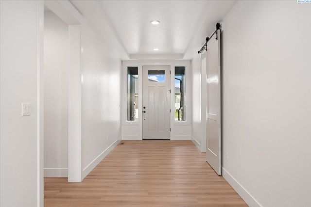 2385 Waterhill, Richland, WA 99352