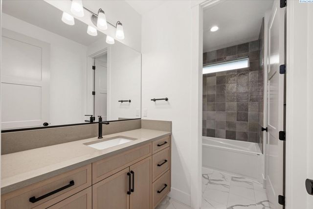 2385 Waterhill, Richland, WA 99352