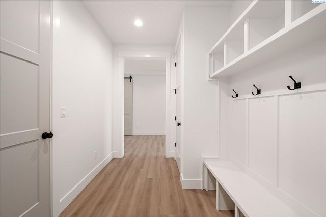 2385 Waterhill, Richland, WA 99352