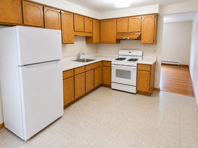 8300 W Forest Preserve Drive 3S, Chicago, IL 60634