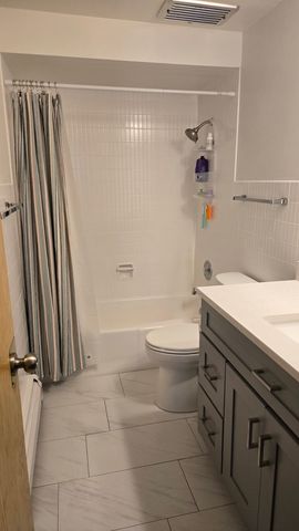 8300 W Forest Preserve Drive 3S, Chicago, IL 60634