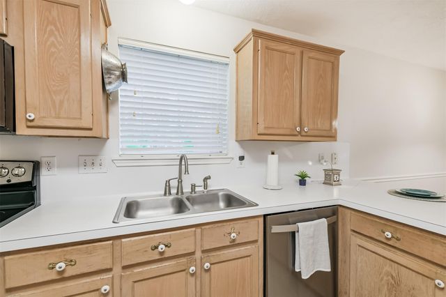 28915 Pine Forest Drive, Magnolia, TX 77355