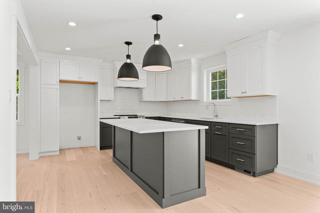 129 ROCKLAND AVE, Narberth, PA 19072