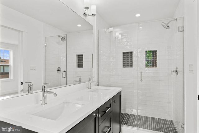 129 ROCKLAND AVE, Narberth, PA 19072