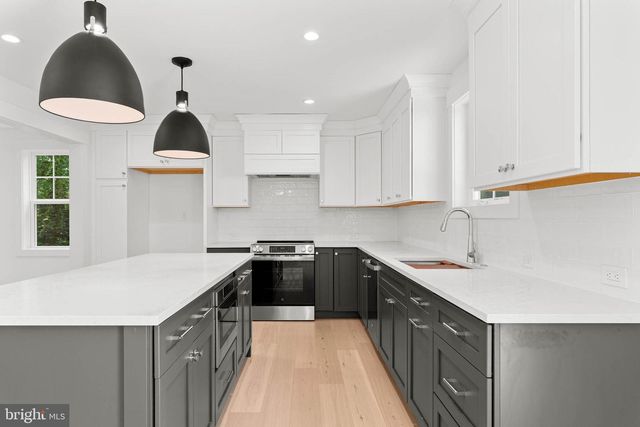 129 ROCKLAND AVE, Narberth, PA 19072
