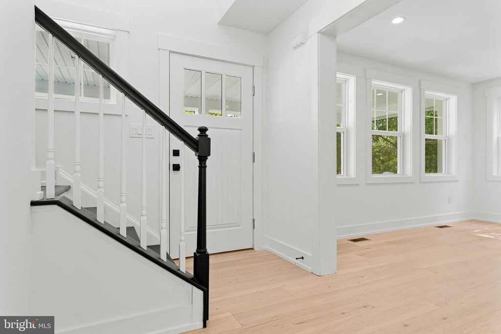 129 ROCKLAND AVE, NARBERTH, PA 19072 — photo 4