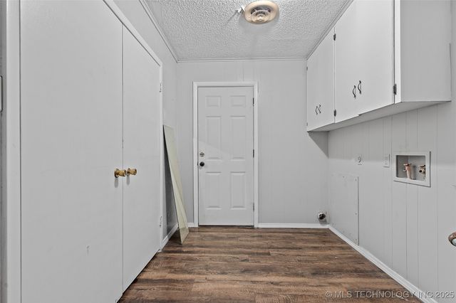 1104 Veterans Avenue, Marietta, OK 73448