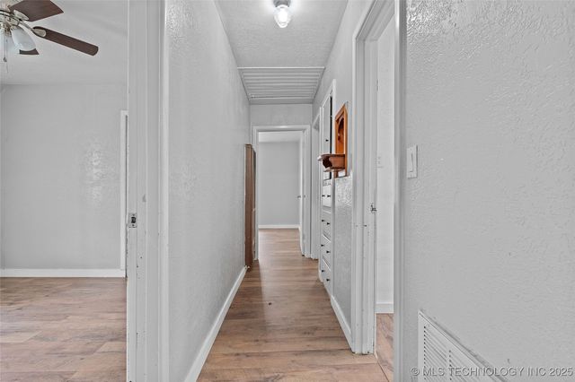 1104 Veterans Avenue, Marietta, OK 73448