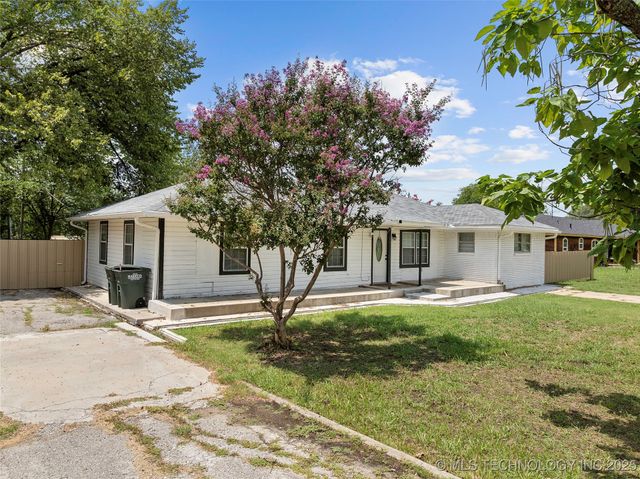 1104 Veterans Avenue, Marietta, OK 73448