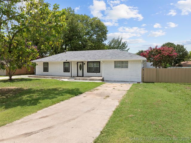 1104 Veterans Avenue, Marietta, OK 73448