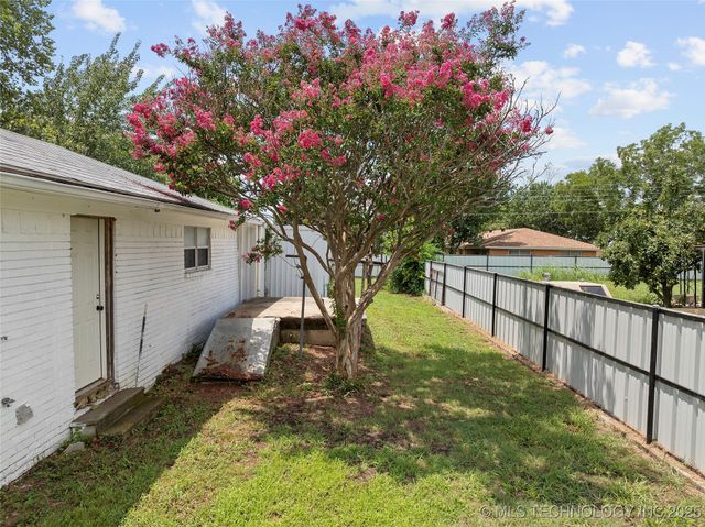 1104 Veterans Avenue, Marietta, OK 73448