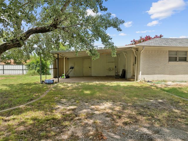 1104 Veterans Avenue, Marietta, OK 73448
