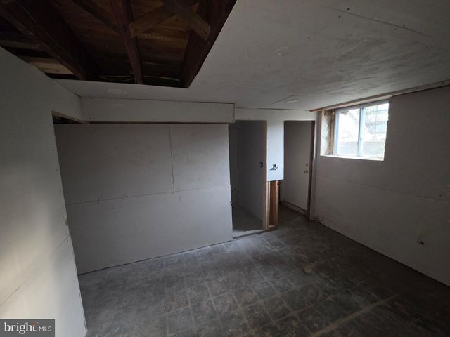 5210 SAYBROOK RD, Baltimore, MD 21206