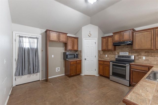 9408 Pear Street, Oklahoma City, OK 73130