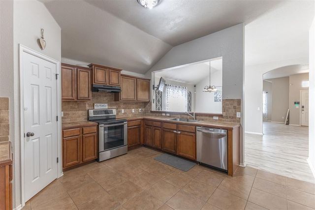 9408 Pear Street, Oklahoma City, OK 73130
