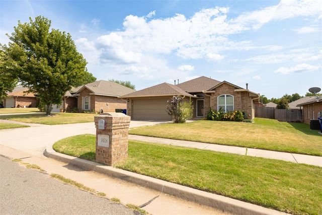9408 Pear Street, Oklahoma City, OK 73130