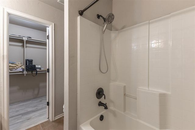 9408 Pear Street, Oklahoma City, OK 73130
