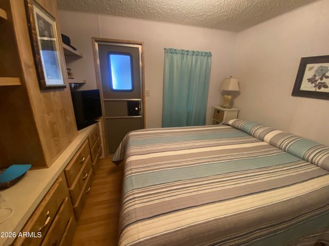 1127 S SHAWNEE Drive, Apache Junction, AZ 85119