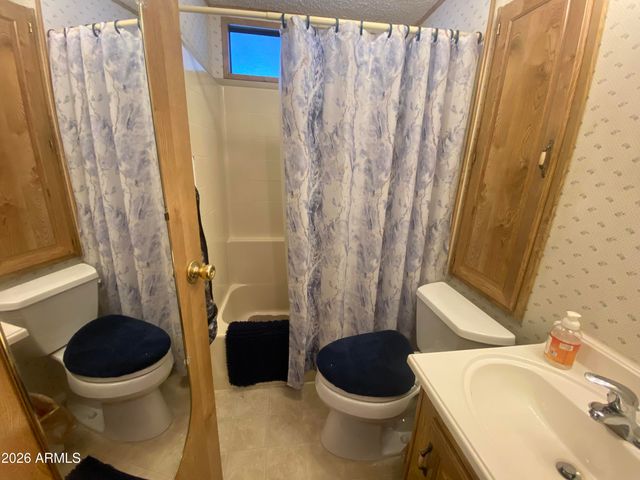 1127 S SHAWNEE Drive, Apache Junction, AZ 85119