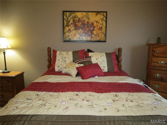 122 Lily Pad Lane, St Peters, MO 63376