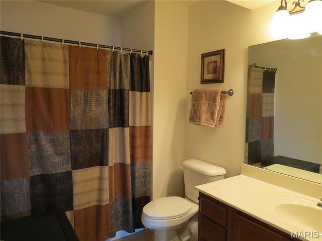 122 Lily Pad Lane, St Peters, MO 63376