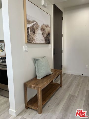 124 S Croft Avenue, Los Angeles, CA 90048