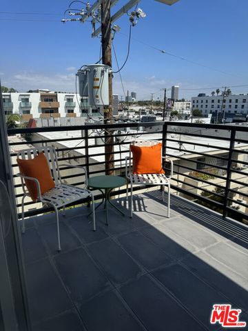 124 S Croft Avenue, Los Angeles, CA 90048