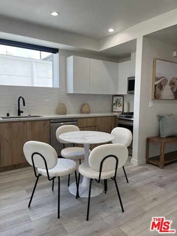 124 S Croft Avenue, Los Angeles, CA 90048