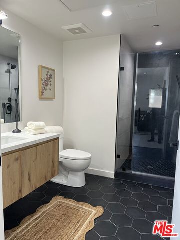 124 S Croft Avenue, Los Angeles, CA 90048
