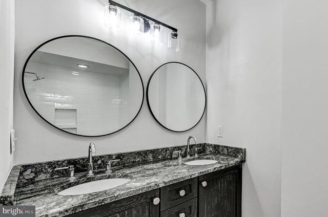 136 W OSTEND ST, Baltimore, MD 21230