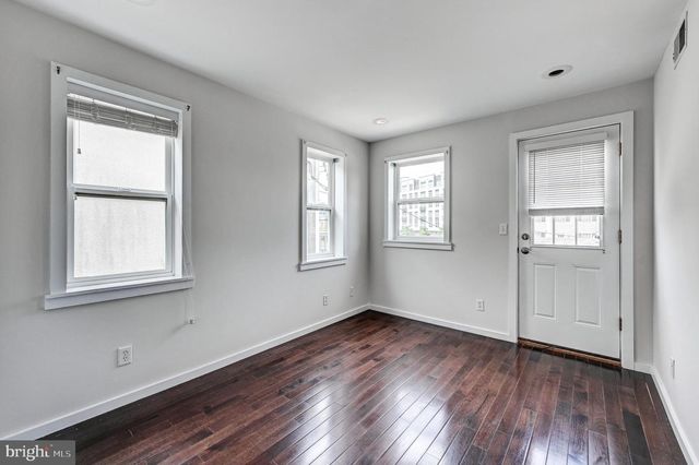 136 W OSTEND ST, Baltimore, MD 21230