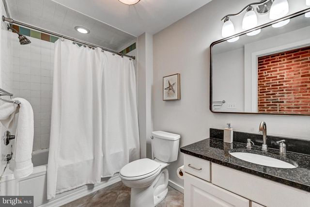 136 W OSTEND ST, Baltimore, MD 21230