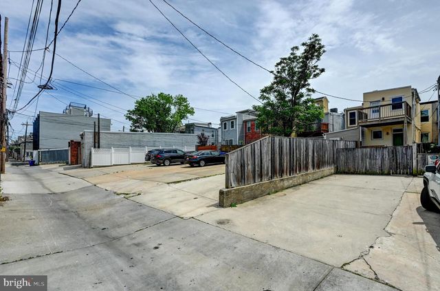 136 W OSTEND ST, Baltimore, MD 21230