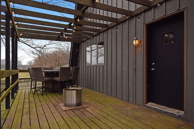 24746 Green Valley Parkway, Elkhart, IN 46517